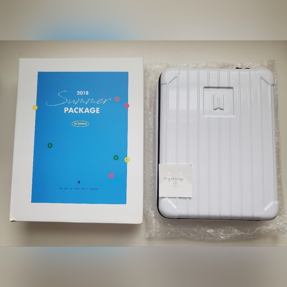 *SOLD* BTS Summer Package 2018 - Picture 1 of 3